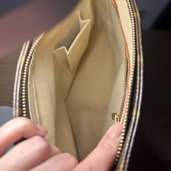 LOUIS VUITTON Shoulder Bag Monogram auth - Picture 4 of 15